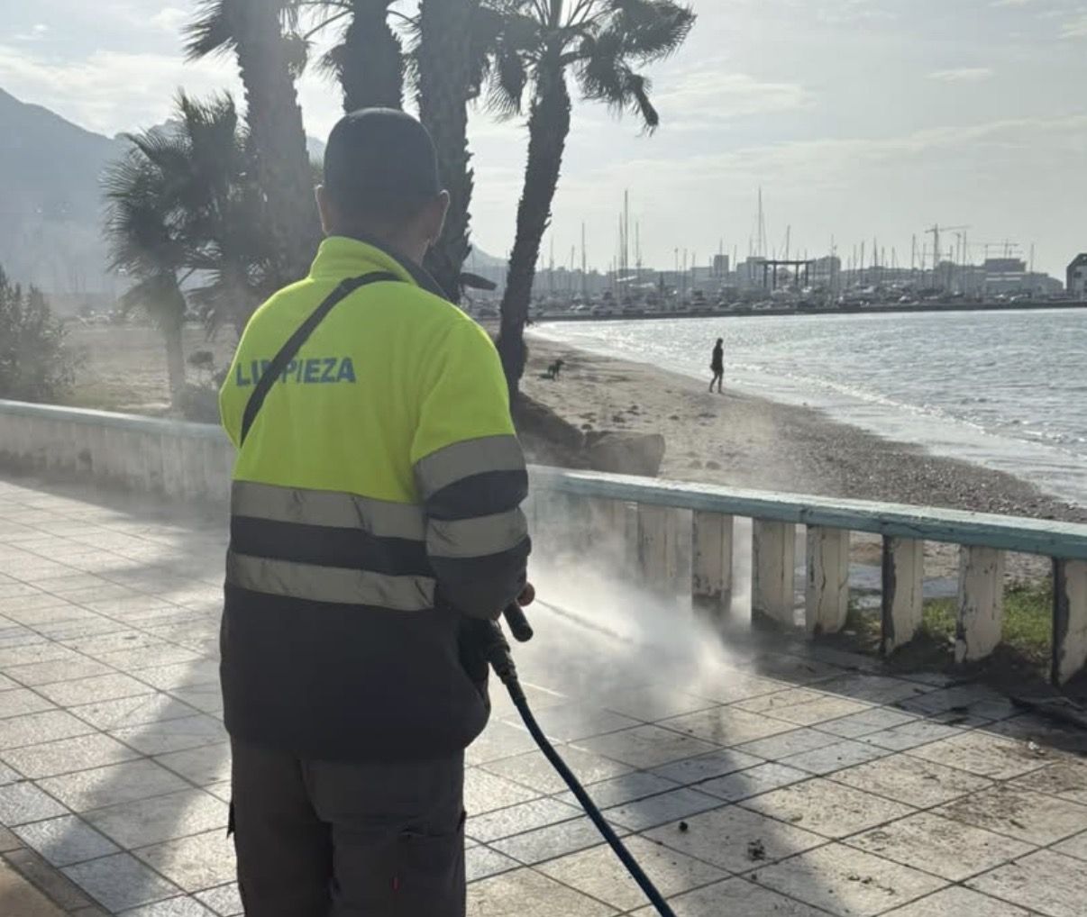 El nuevo servicio de apoyo a la limpieza supondrá una inversión de 26 millones de euros en ocho años