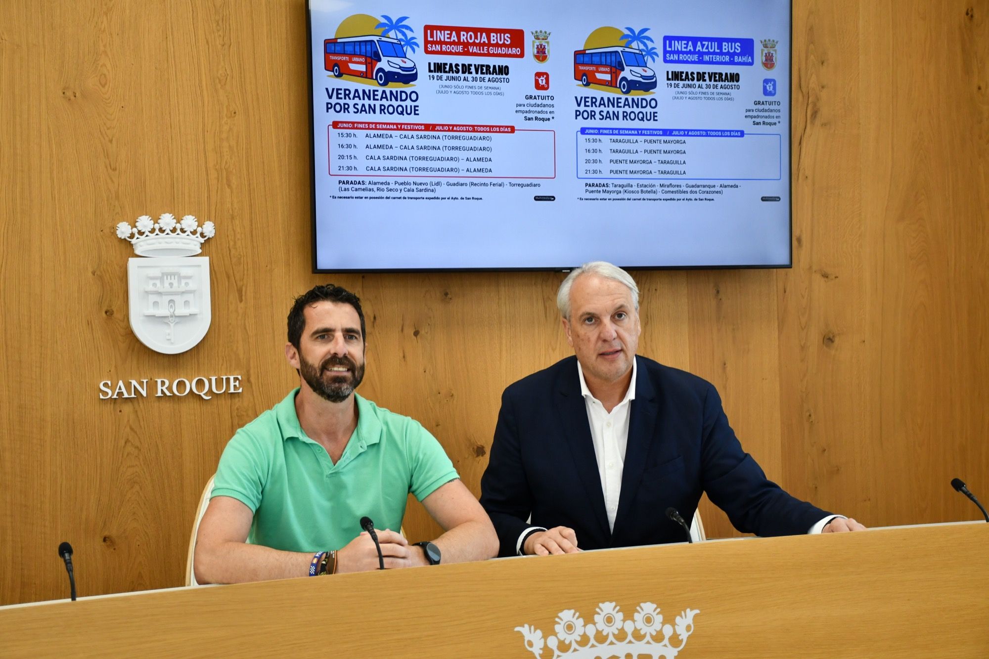 San Roque pone en marcha las líneas especiales de autobús a las playas hasta el 30 de agosto