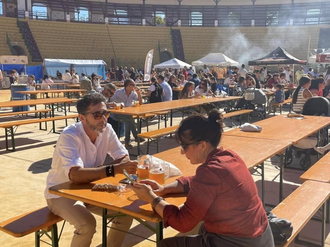 Oktoberfest en La Línea el año pasado. Foto: S.F. Cerveza, terror y tapas: planes de ocio para disfrutar de este fin de semana en el Campo de Gibraltar