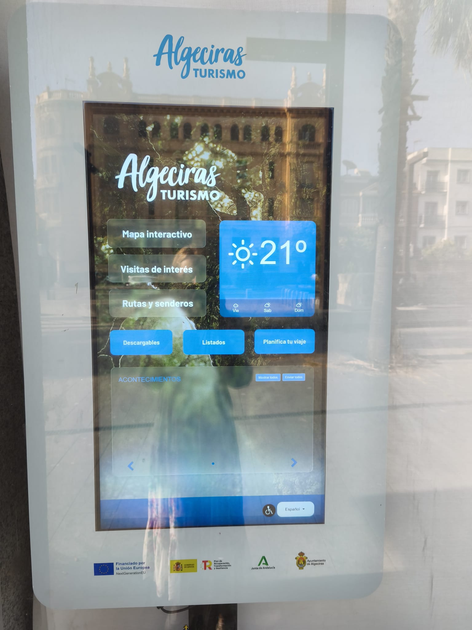 Algeciras instala nuevas pantallas digitales para mejorar la información turística