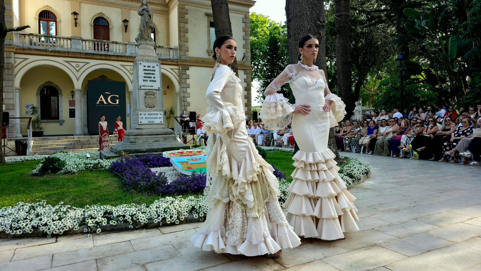 “La Línea Flamenca” se estrena con éxito y consolida su apuesta por la moda andaluza