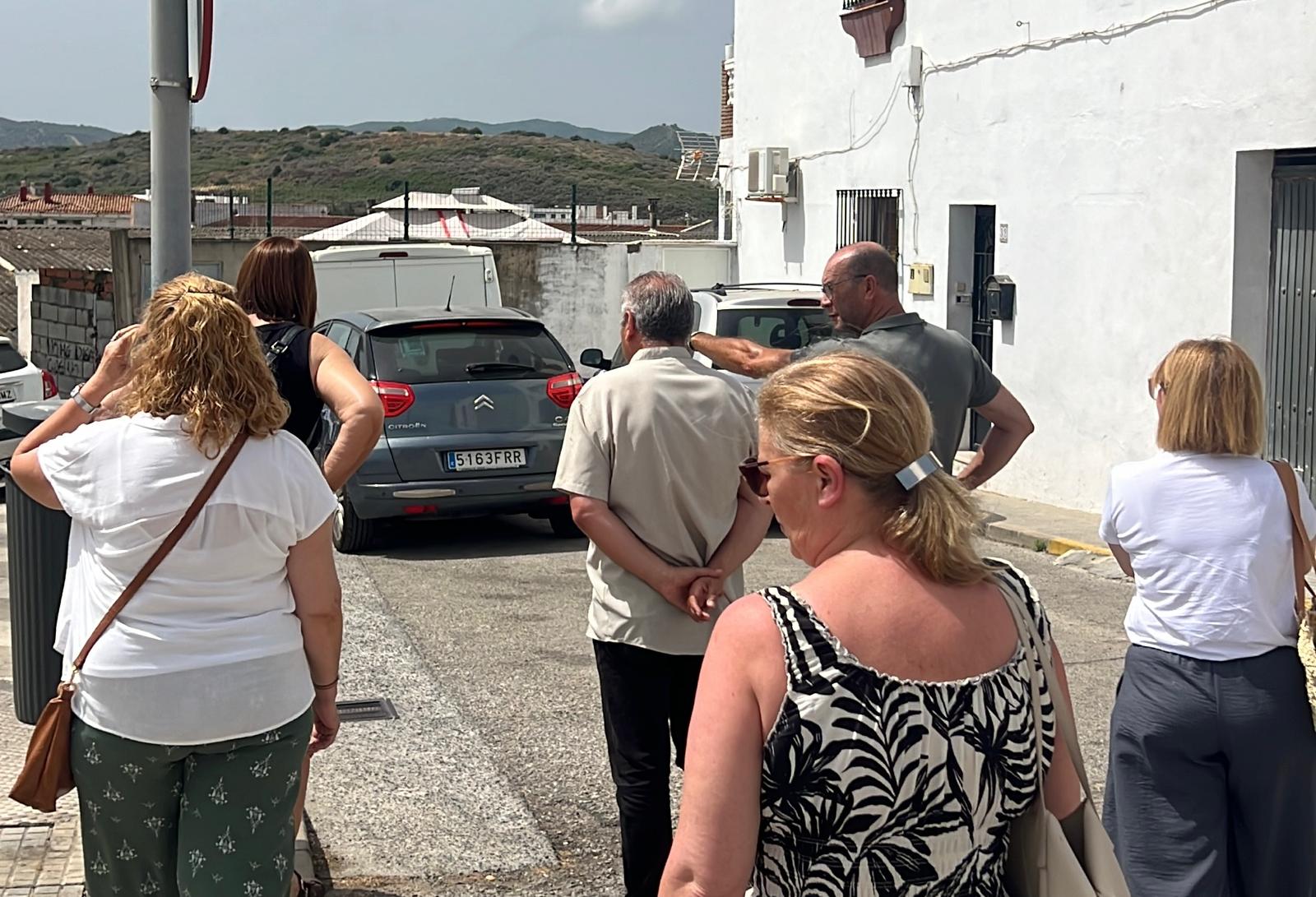 IU denuncia el deterioro urbano y los riesgos para la salud en la barriada de San Águeda