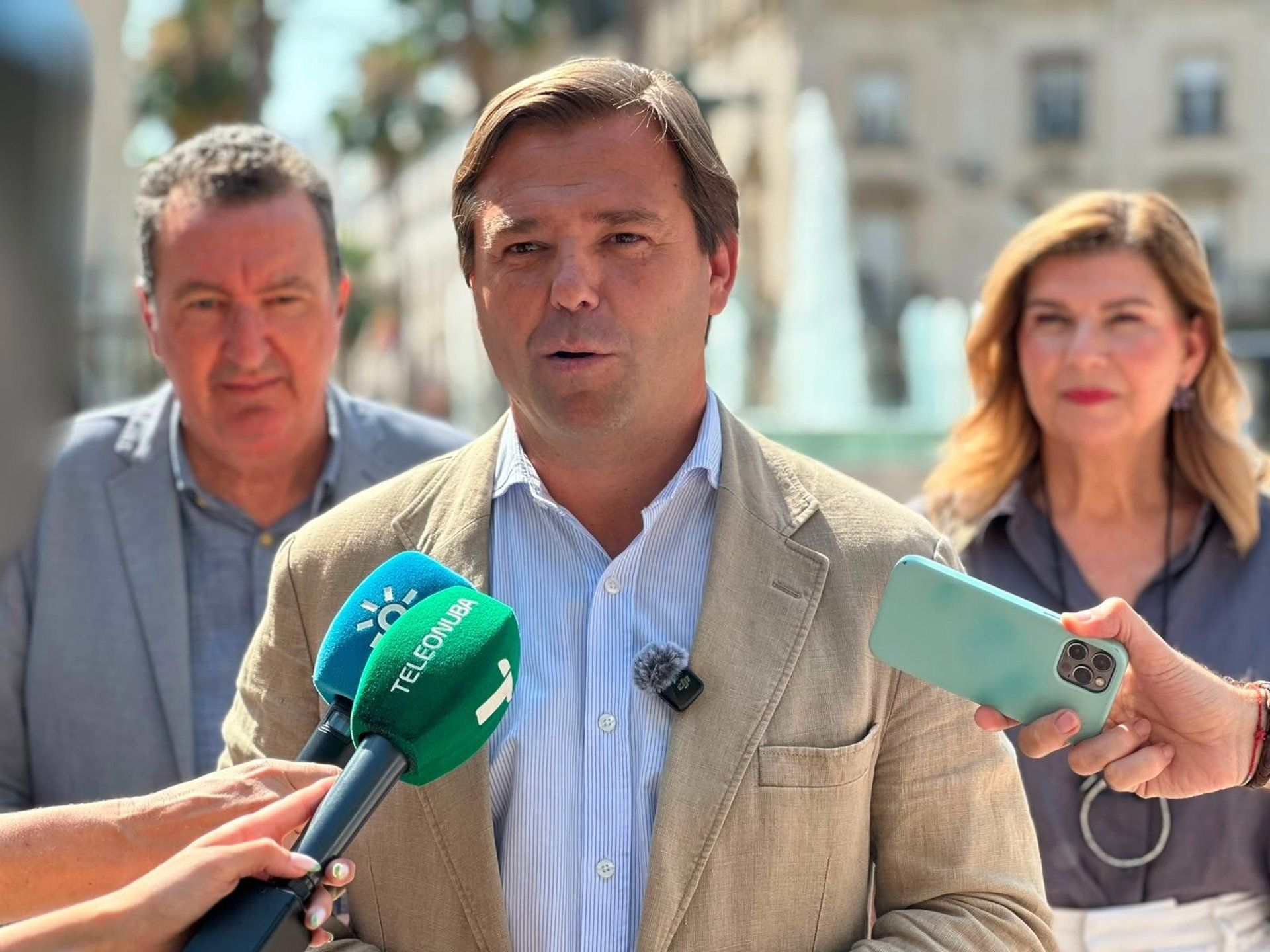Repullo defiende la estabilidad del Gobierno municipal de Algeciras pese a la baja de militancia de Landaluce. Foto: Europa Press Repullo defiende la estabilidad del Gobierno municipal de Algeciras pese a la baja de militancia de Landaluce. Foto: Europa Press