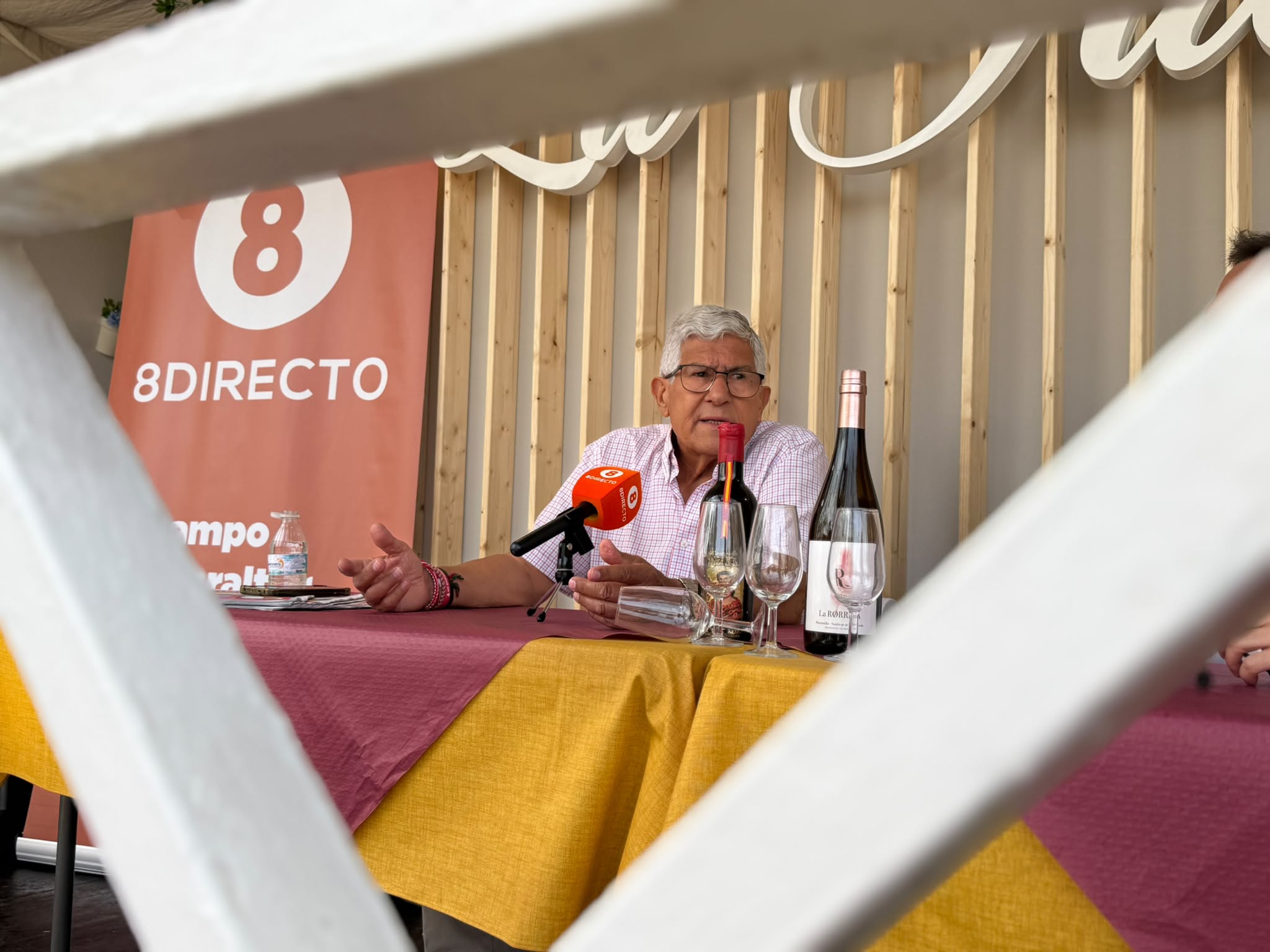 Farolillo insta a la "colaboración entre caseteros" para solventar problemas como las fugas de agua y el ruido