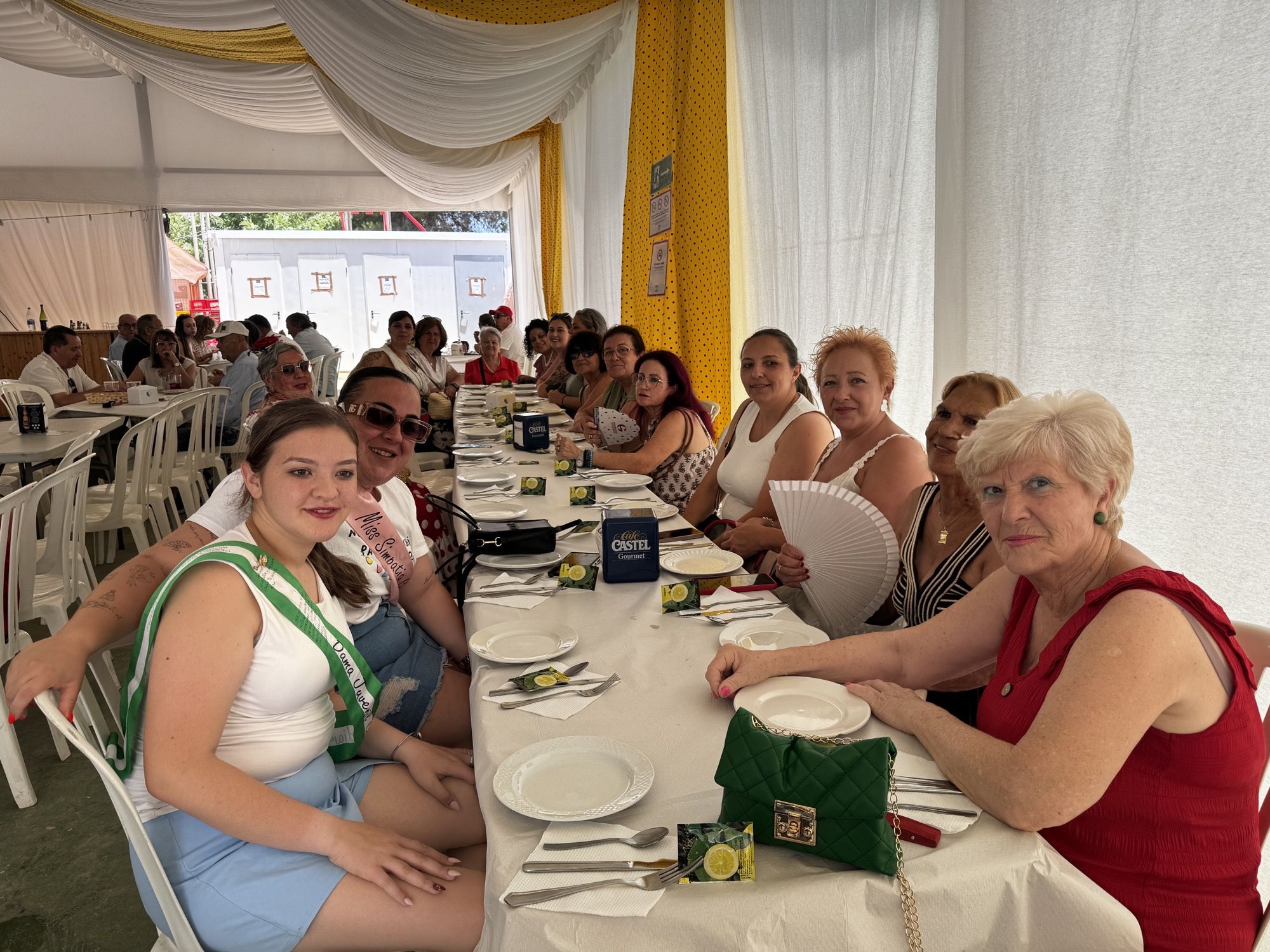 Guadiaro vive un intenso sábado de feria con protagonismo para pequeños y mujeres de la barriada