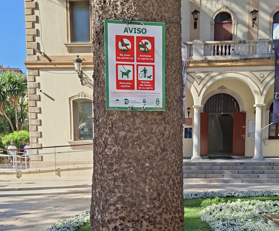 Multas de hasta 500 euros por incumplir estas normas sobre las mascotas en los Jardines Saccone