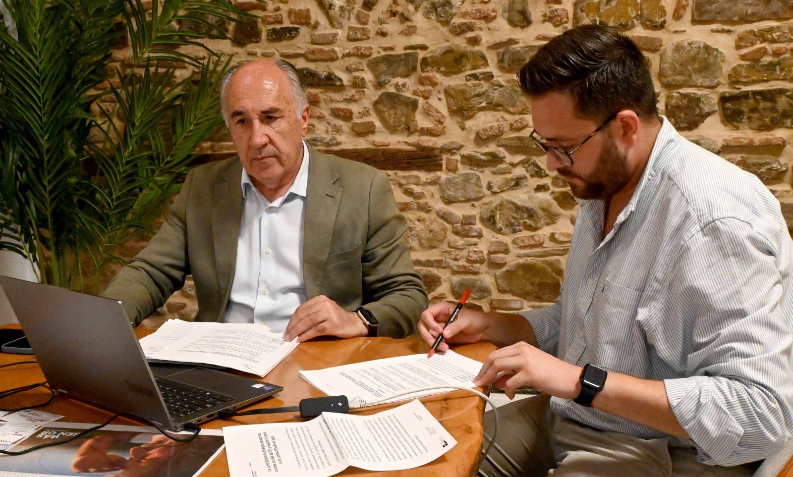 Emalgesa aprueba las cuentas de 2025 mientras el PSOE critica el "desequilibrio económico" de la empresa