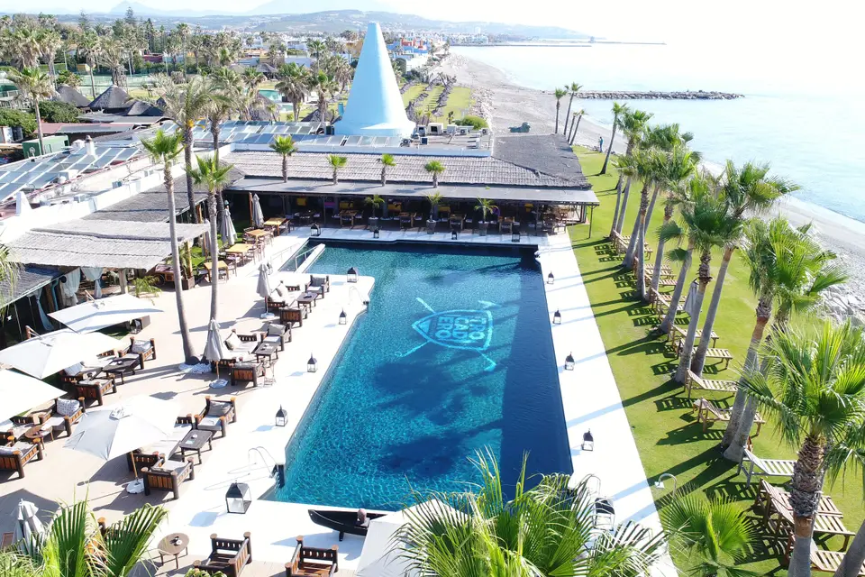 Trocadero Sotogrande busca espeteros con experiencia para incorporarse a su equipo