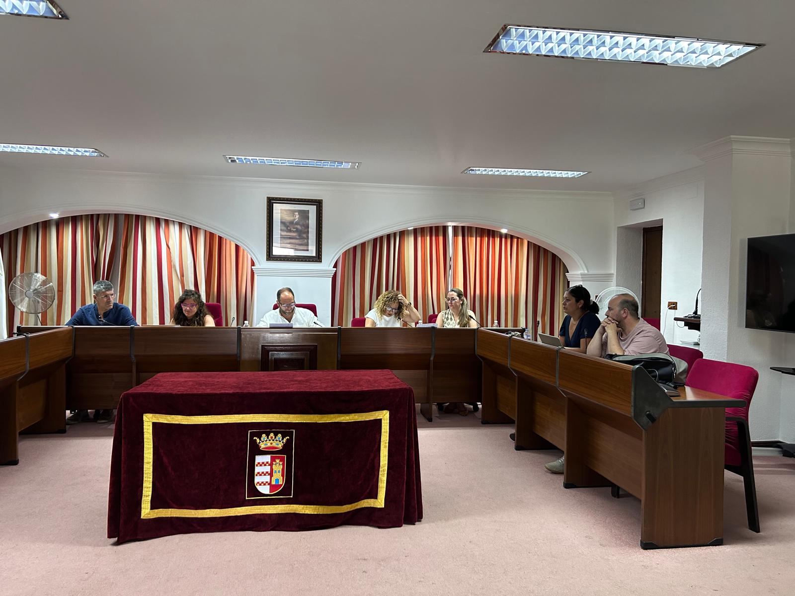 El pleno de Castellar aprueba el plan parcial para avanzar en el proyecto de Castellar Golf.