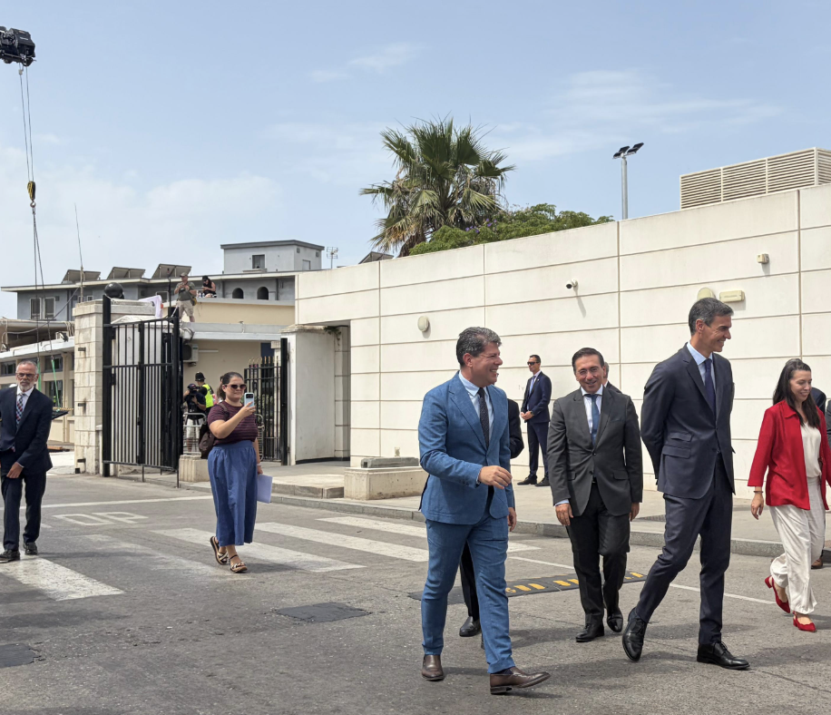 Albares defiende que el acuerdo de Gibraltar preserva la soberanía y acusa al PP, salvo a Moreno, de boicotearlo. Foto: S.F. / 8Directo