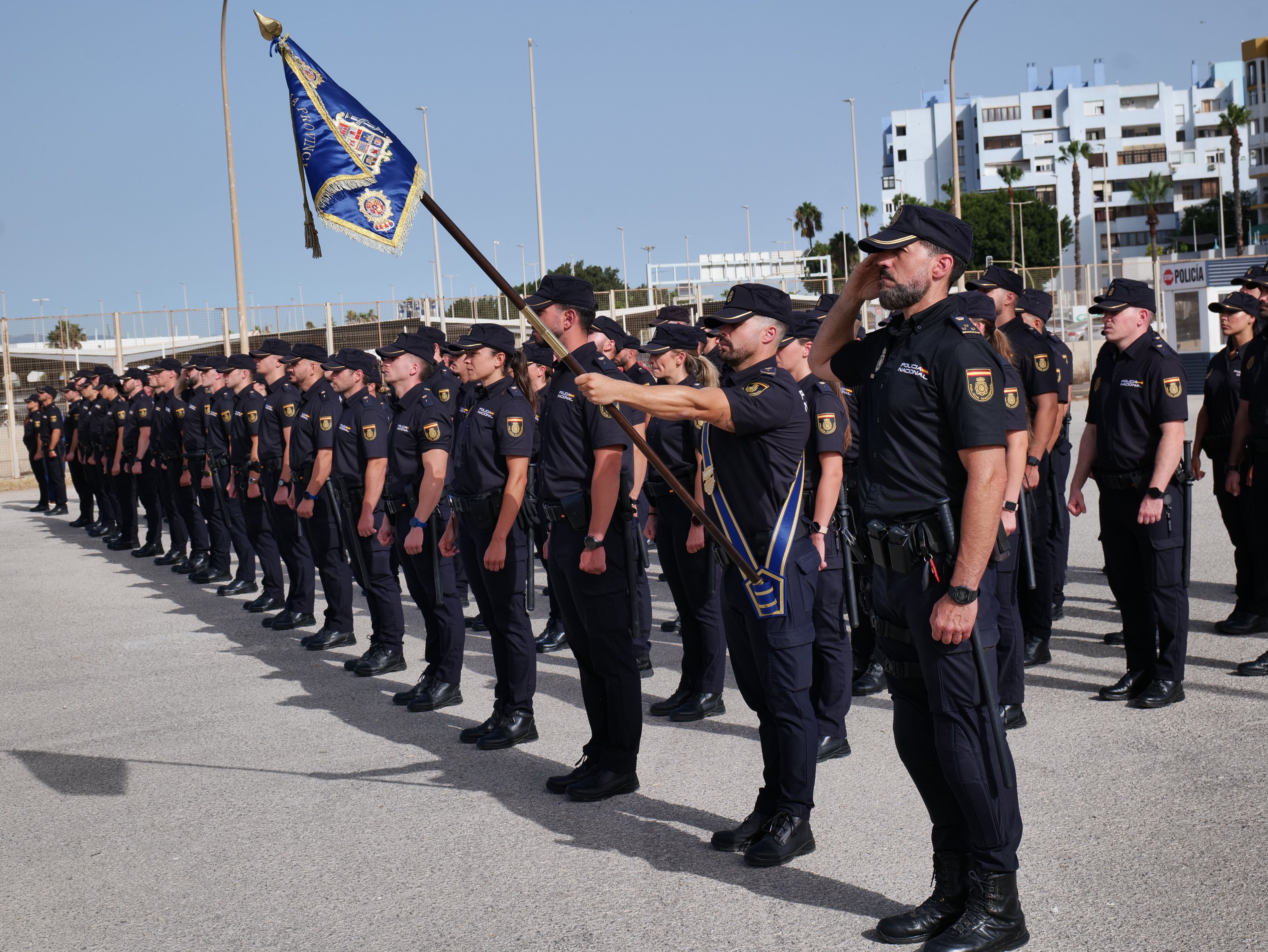 La Línea da la bienvenida a 104 policías en prácticas que reforzarán la seguridad en el Campo de Gibraltar. Foto: Javier Garófano. La Línea da la bienvenida a 104 policías en prácticas que reforzarán la seguridad en el Campo de Gibraltar. Foto: Javier Garófano.