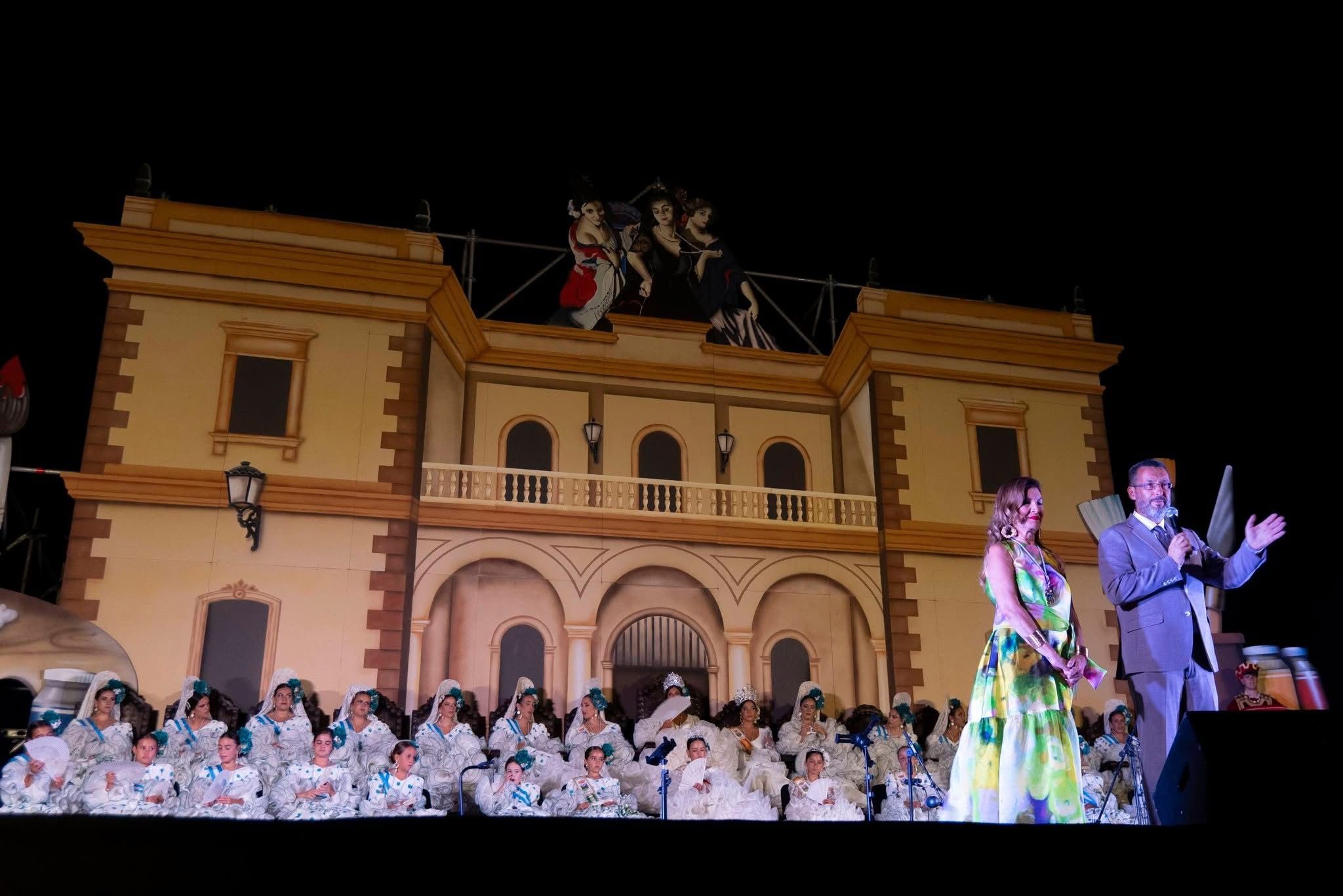 La Línea da la bienvenida a su Velada con un acto de coronación lleno de orgullo linense La Línea da la bienvenida a su Velada con un acto de coronación lleno de orgullo linense