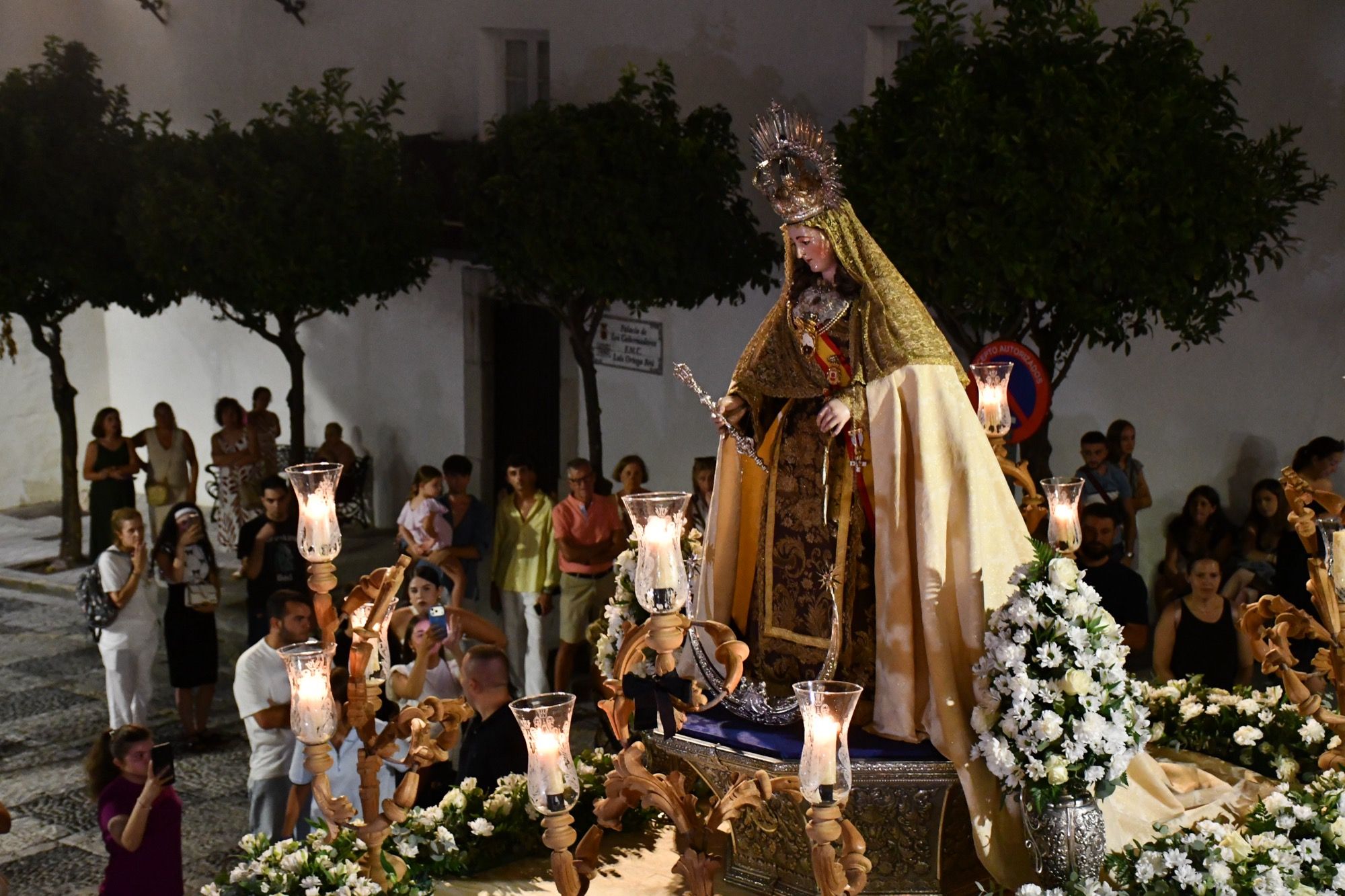 La Virgen del Carmen recorre las calles de San Roque casco La Virgen del Carmen recorre las calles de San Roque casco