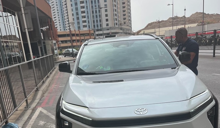 Multado un taxi español por prestar servicio en Gibraltar