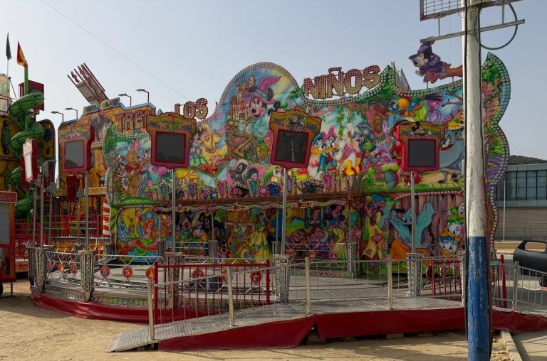 La Velada y Fiestas de La Línea refuerza su compromiso con la inclusión con más jornadas sin ruido y atracciones adaptadas