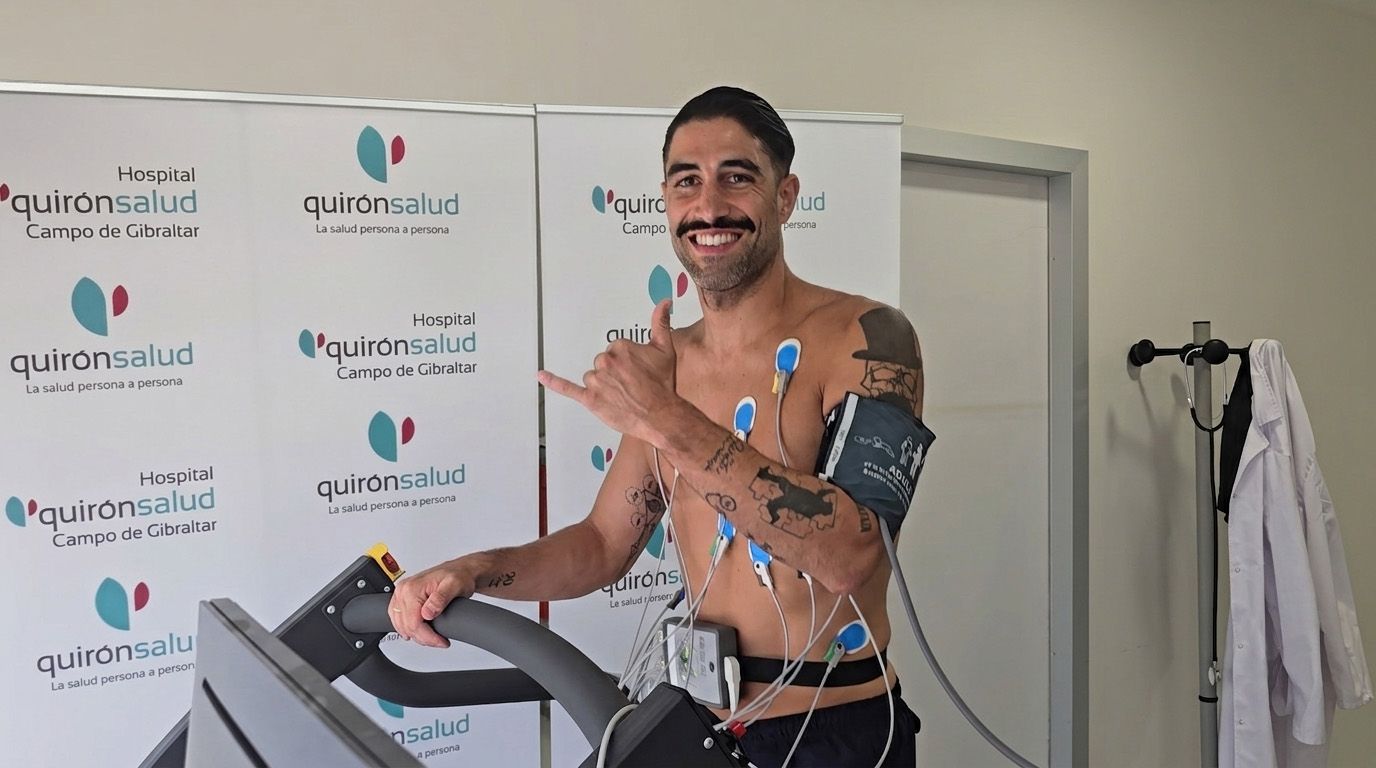 Los jugadores del Algeciras CF pasan una temporada más los reconocimientos médicos en el Hospital Quirónsalud Campo de Gibraltar Los jugadores del Algeciras CF pasan una temporada más los reconocimientos médicos en el Hospital Quirónsalud Campo de Gibraltar