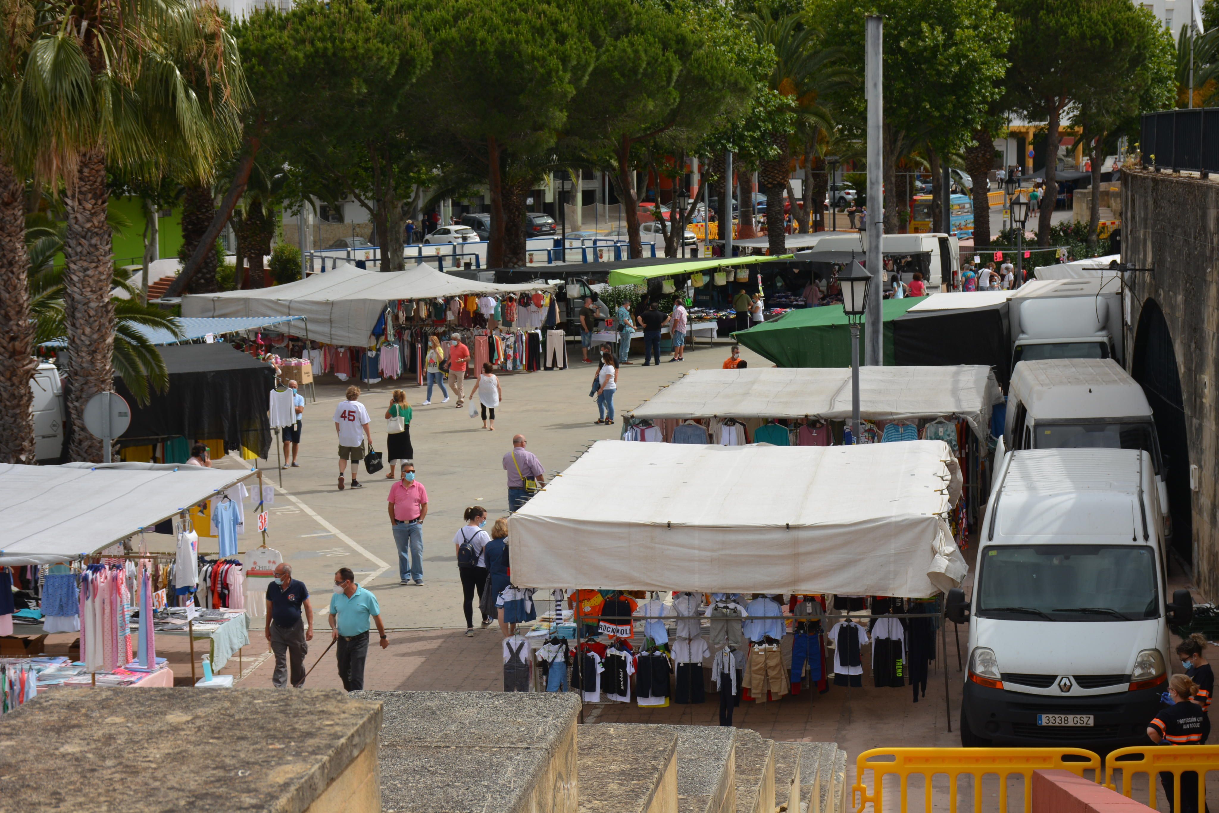 El mercadillo de San Roque se suspenderá durante tres semanas por la Feria Real