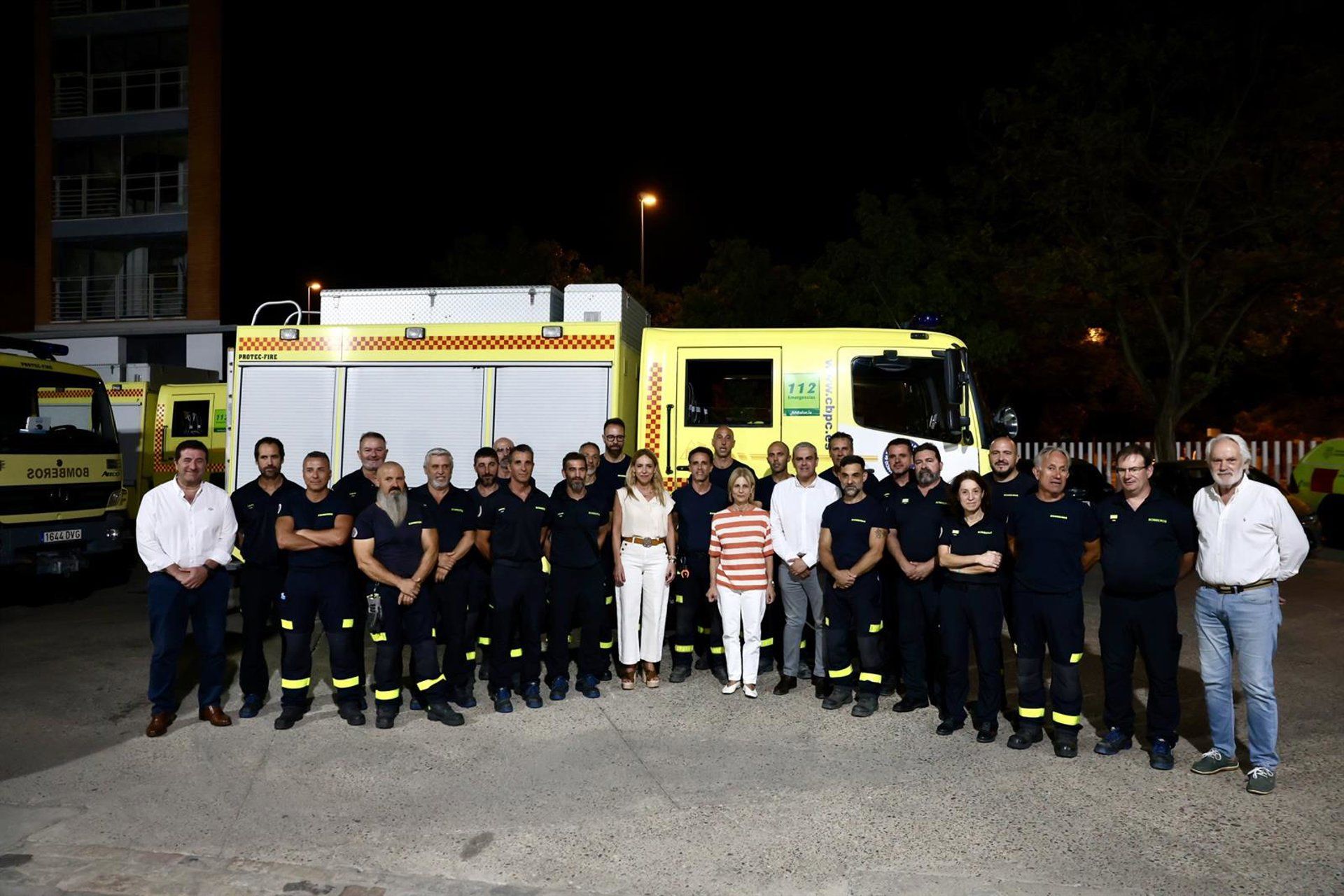 Cinco bomberos del Campo de Gibraltar se suman al operativo para combatir el incendio de Ávila