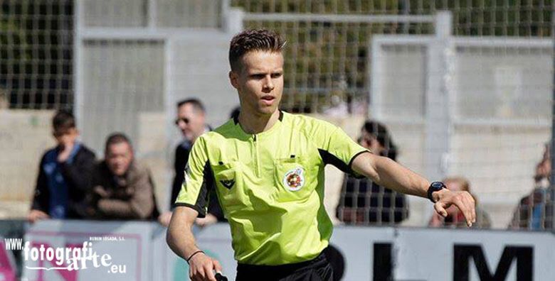 El colegiado Carlos Muñiz Muñoz El colegiado Carlos Muñiz Muñoz