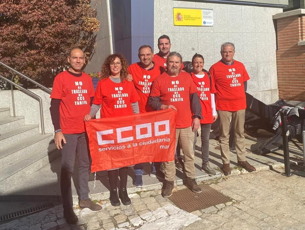 CCOO a las puertas de los servicios centrales de Sasemar en Madrid.