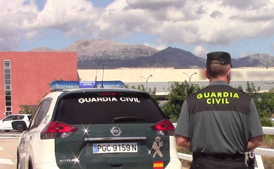 La Guardia Civil detiene a un hombre por intentar abusar de una niña en El Arenal (Mallorca)