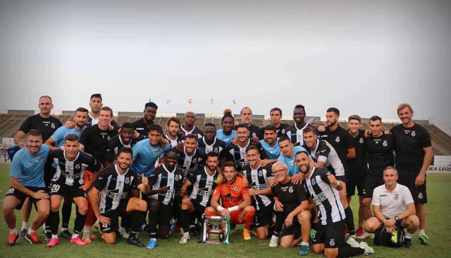 RB LINENSE 210821 Balona Campeón