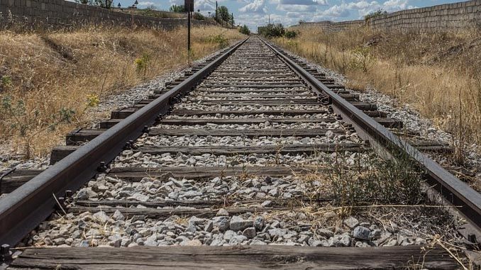 05102017-tren 05102017-tren