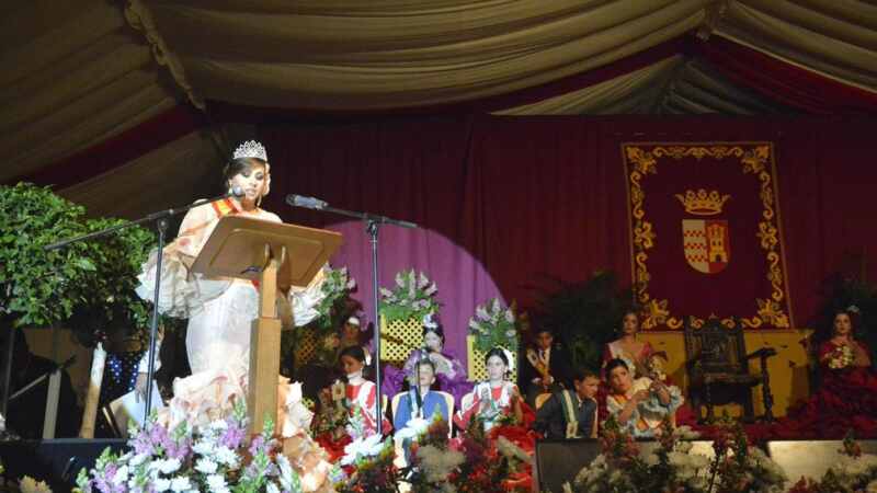 imagenes-coronacion-pregon-Feria-Castegllar_1132997195_68189768_1011x569 imagenes-coronacion-pregon-Feria-Castegllar_1132997195_68189768_1011x569