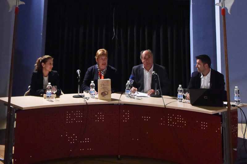 PRESENTACION LIBRO MAR DEL SUR PRESENTACION LIBRO MAR DEL SUR