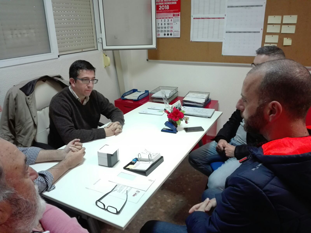 Reunión-Juan-Chacón-cuerpos