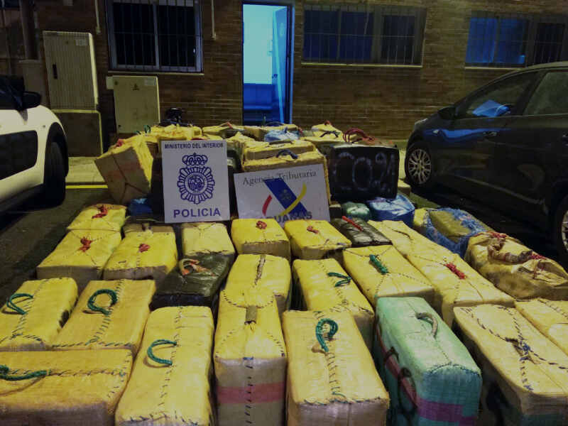 hachís-droga.embarcación-policía-nacional