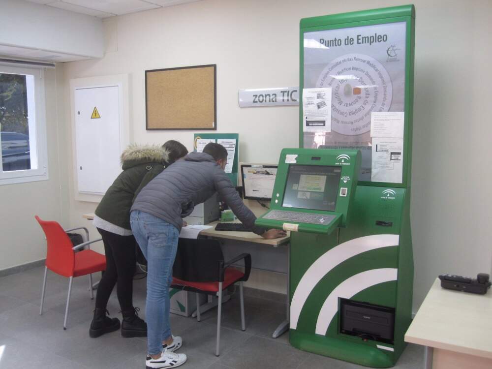 Cádiz.- La Junta pone en marcha un programa para facilitar prácticas profesionales a 1.370 desempleados gaditanos