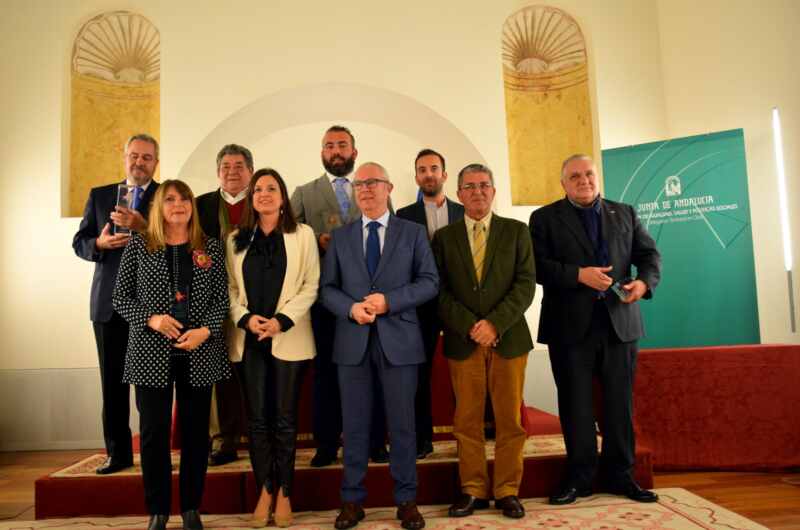 Premios + social Premios + social