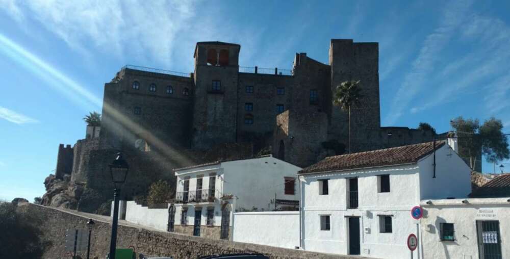 Imagen del Castillo de Castellar. El Castillo de Castellar acoge este fin de semana la Velada del Divino Salvador