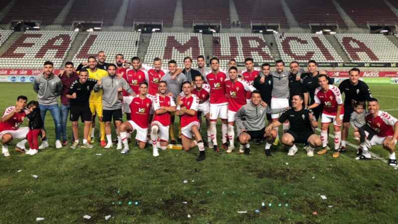 plantilla-del-murcia-ante-una-situacion-impagos-1540313721987 (1)